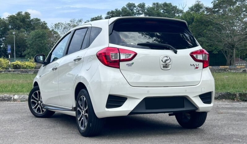 
								PERODUA MYVI AV 1.5 AT full									