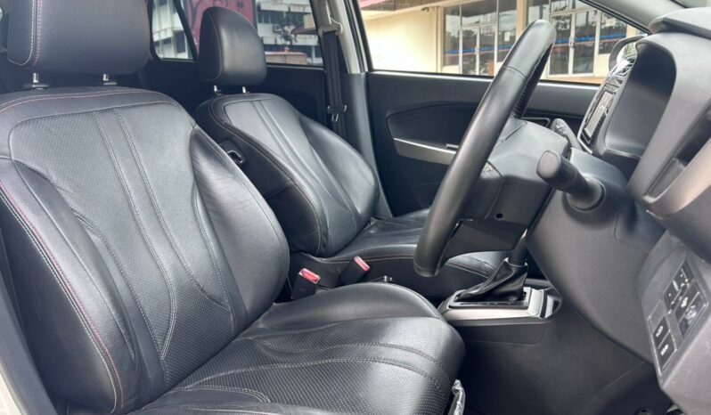 
								PERODUA MYVI AV 1.5 AT full									