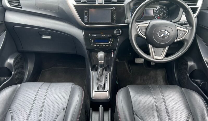 
								PERODUA MYVI AV 1.5 AT full									