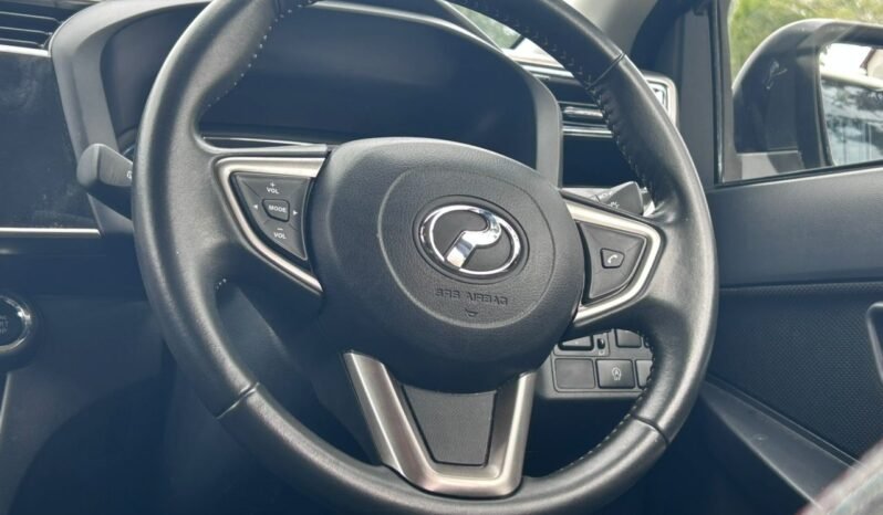 
								PERODUA MYVI AV 1.5 AT full									