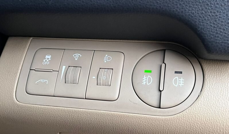 
								HYUNDAI GRAND STAREX 2.5 (A) full									