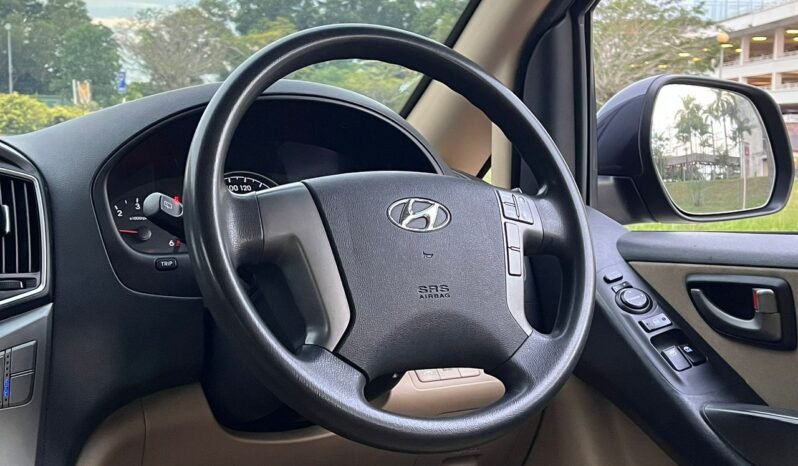 
								HYUNDAI GRAND STAREX 2.5 (A) full									