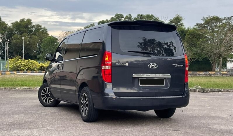 
								HYUNDAI GRAND STAREX 2.5 (A) full									