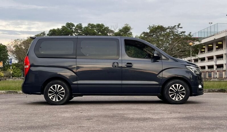 
								HYUNDAI GRAND STAREX 2.5 (A) full									