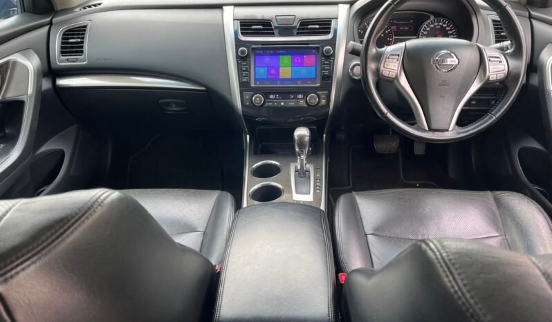 
								NISSSAN TEANA 2.0XL CVT full									