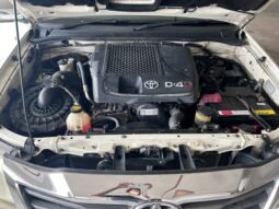 
										TOYOTA HILUX DOUBLE CAB 2.5 AT full									