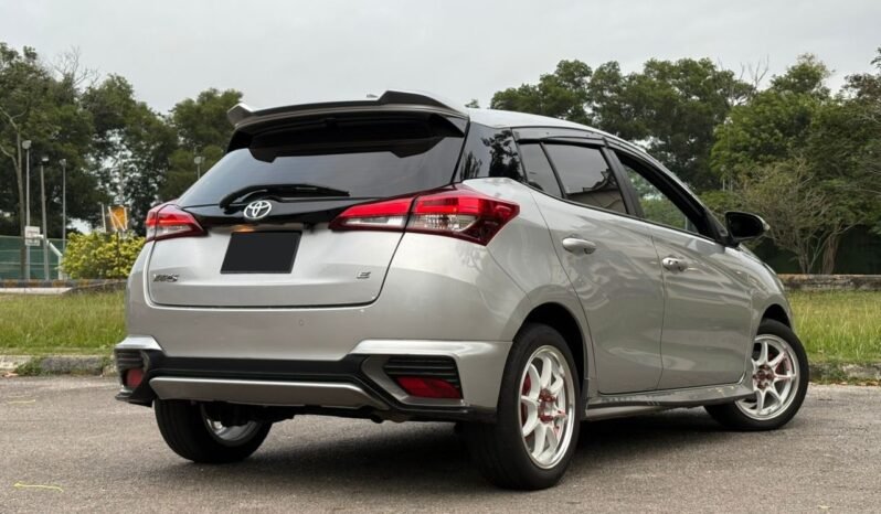 
								TOYOTA YARIS E 1.5 AUTO full									