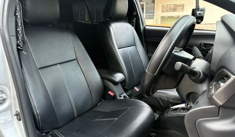 
								TOYOTA YARIS E 1.5 AUTO full									