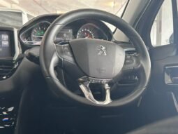 
										PEUGEOT 208 1.6 (A) full									
