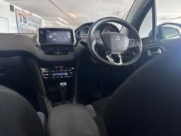 
										PEUGEOT 208 1.6 (A) full									