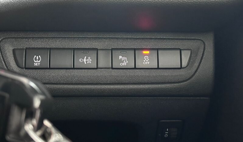 
								PEUGEOT 208 1.6 (A) full									