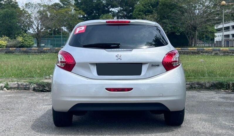 
								PEUGEOT 208 1.6 (A) full									