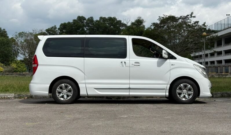 
								HYUNDAI GRAND STAREX 2.5 (A) full									