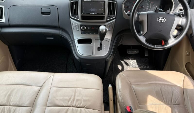 
								HYUNDAI GRAND STAREX 2.5 (A) full									