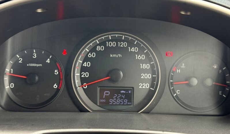 
								HYUNDAI GRAND STAREX 2.5 (A) full									