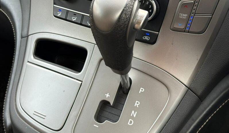 
								HYUNDAI GRAND STAREX 2.5 (A) full									