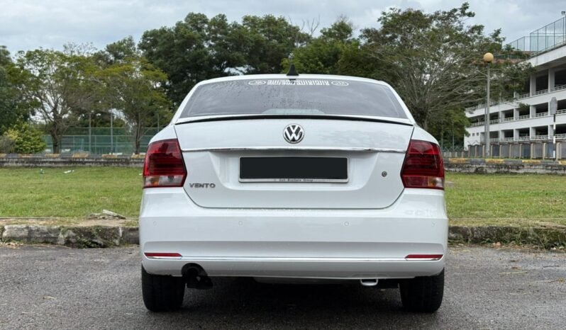 
								VOLKWAGEN VENTO 1.6 (A) full									