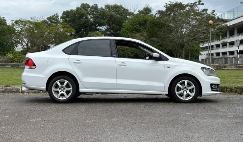 
								VOLKWAGEN VENTO 1.6 (A) full									