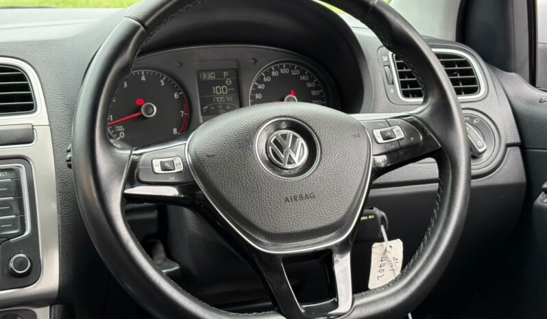 
								VOLKWAGEN VENTO 1.6 (A) full									