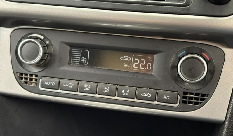 
								VOLKWAGEN VENTO 1.6 (A) full									