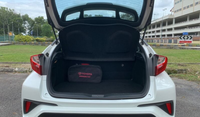 
								TOYOTA C-HR 1.8 (A) full									