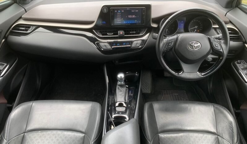 
								TOYOTA C-HR 1.8 (A) full									