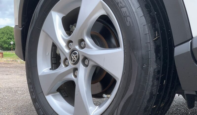 
								TOYOTA C-HR 1.8 (A) full									