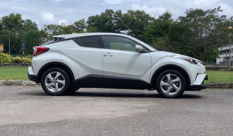 
								TOYOTA C-HR 1.8 (A) full									
