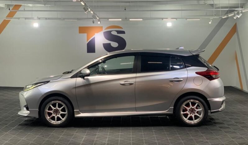 
								TOYOTA YARIS E 1.5 AUTO full									