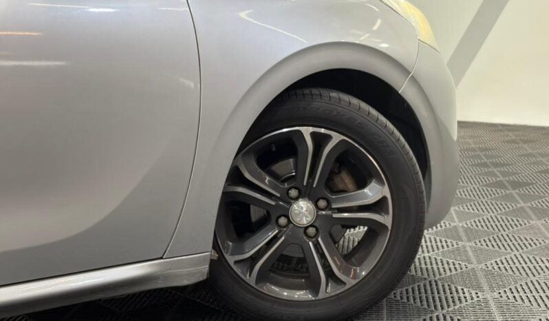 
								PEUGEOT 208 1.6 (A) full									