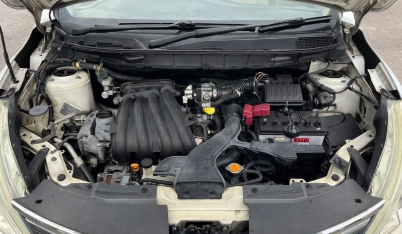 
								NISSAN LIVINA 1.6 (A) full									