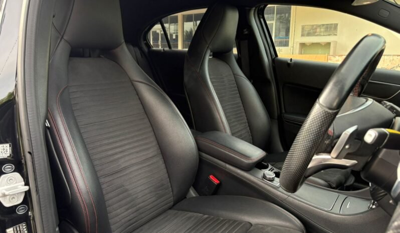 
								MERCEDES BENZ A180 AMG 1.6 (A) full									