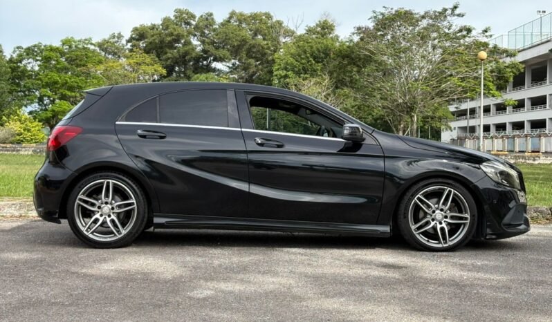 
								MERCEDES BENZ A180 AMG 1.6 (A) full									