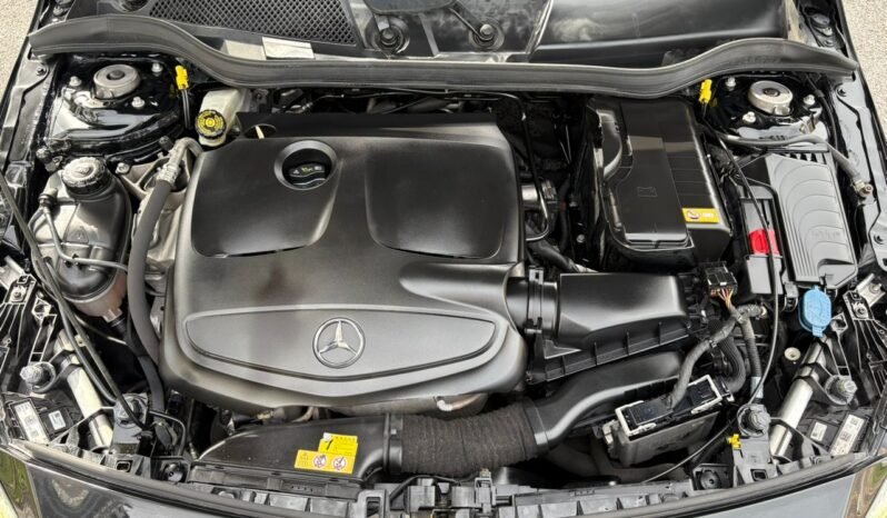 
								MERCEDES BENZ A180 AMG 1.6 (A) full									