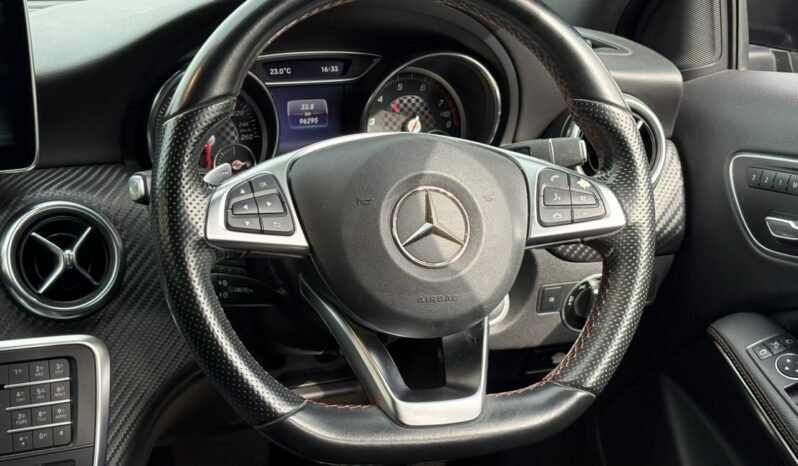 
								MERCEDES BENZ A180 AMG 1.6 (A) full									