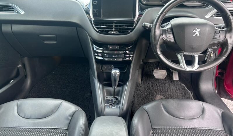 
								PEUGEOT 208 1.6 3 DOOR full									