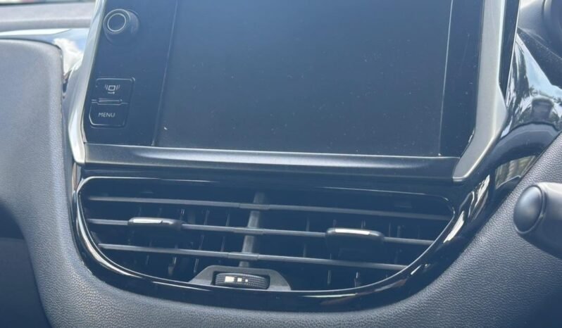 
								PEUGEOT 208 1.6 3 DOOR full									