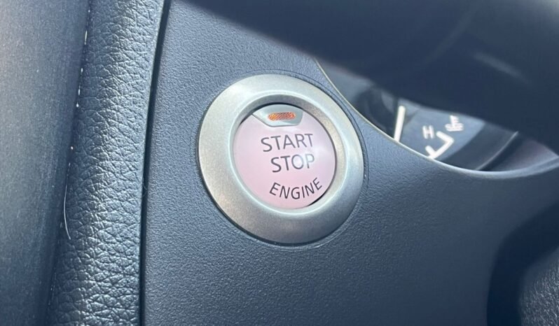 
								NISSAN NAVARA 2.5 (A) full									