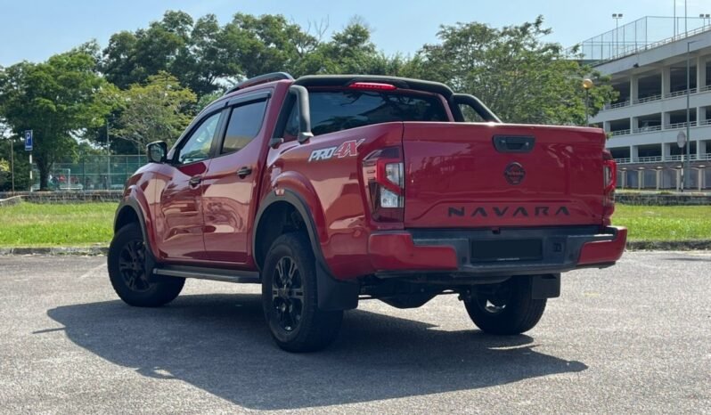 
								NISSAN NAVARA 2.5 (A) full									