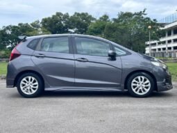 
										HONDA JAZZ 1.5 E (A) full									