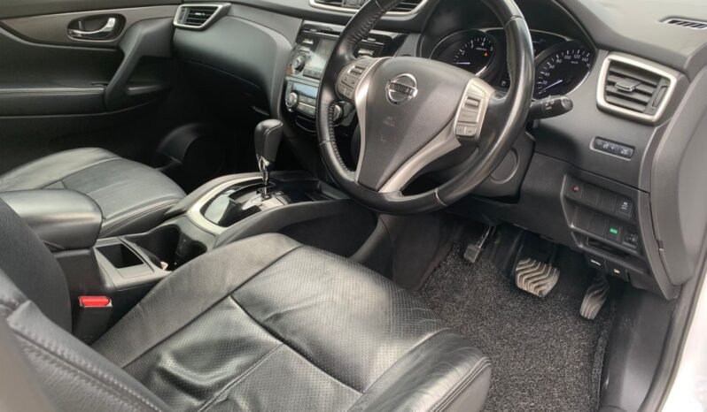 
								NISSAN X-TRAIL 2.0L CVT (A) full									