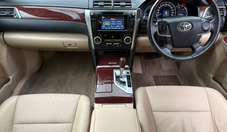 
								TOYOTA CAMRY 2.5 V(A) full									