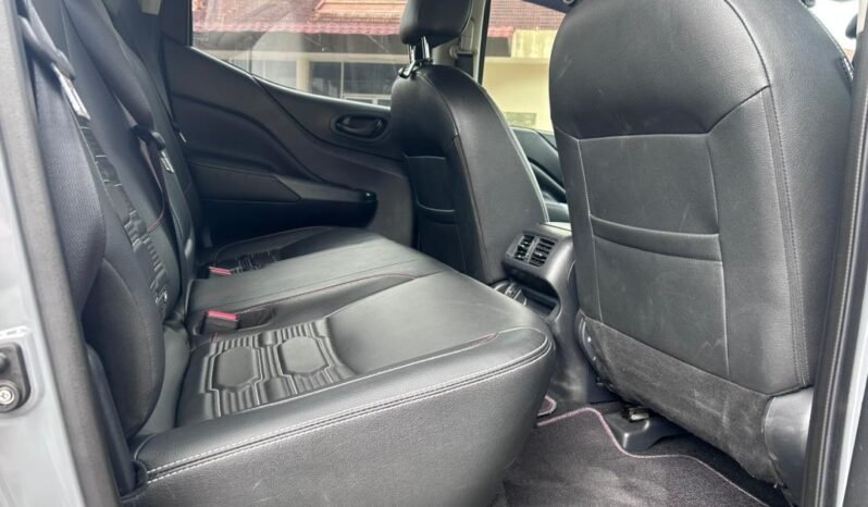 
								NISSAN NAVARA 2.5 PRO-4X AT 4WD full									