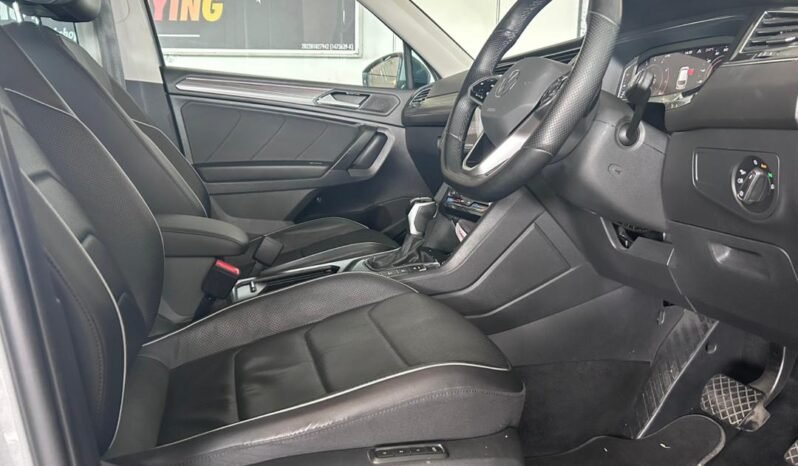 
								VOLKSWAGEN TIGUAN ALLSPACE 1.4 ELEGANCE full									