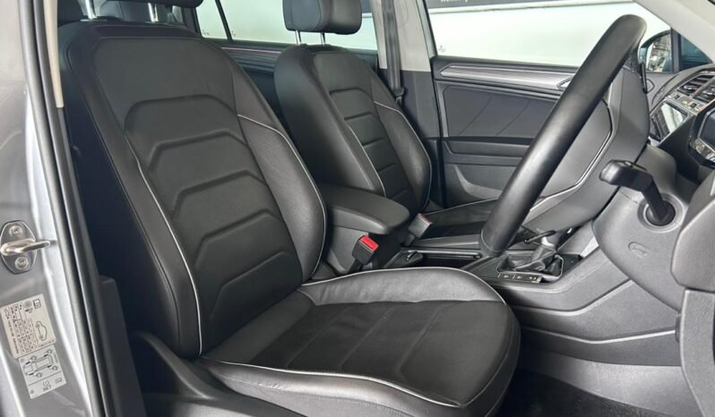 
								VOLKSWAGEN TIGUAN ALLSPACE 1.4 ELEGANCE full									