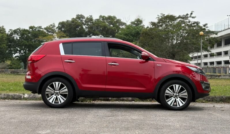 
								KIA SPORTAGE (SL) 2.0 full									