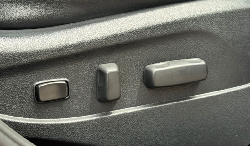 
								KIA SPORTAGE (SL) 2.0 full									