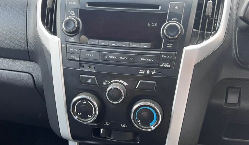 
								ISUZU DMAX 1.9 (M) full									