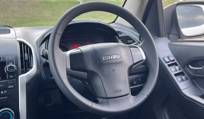 
								ISUZU DMAX 1.9 (M) full									