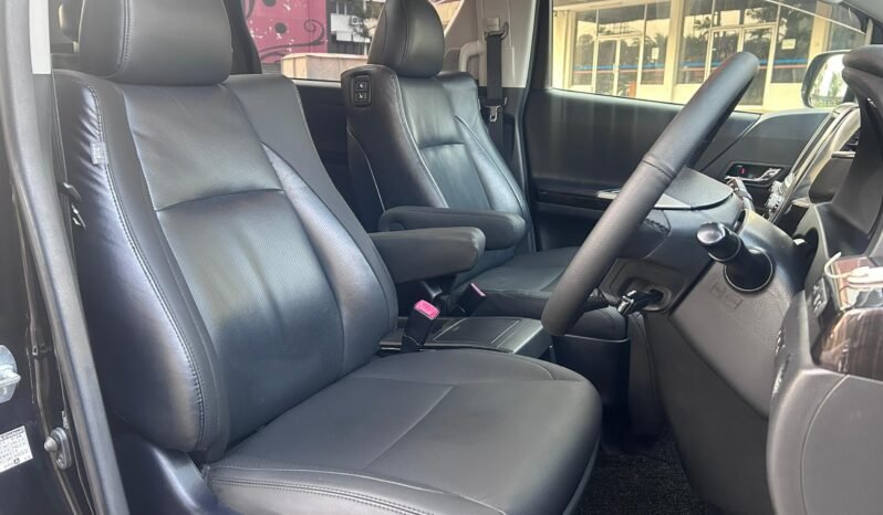 
								TOYOTA VELLFIRE 3.5 (A) full									